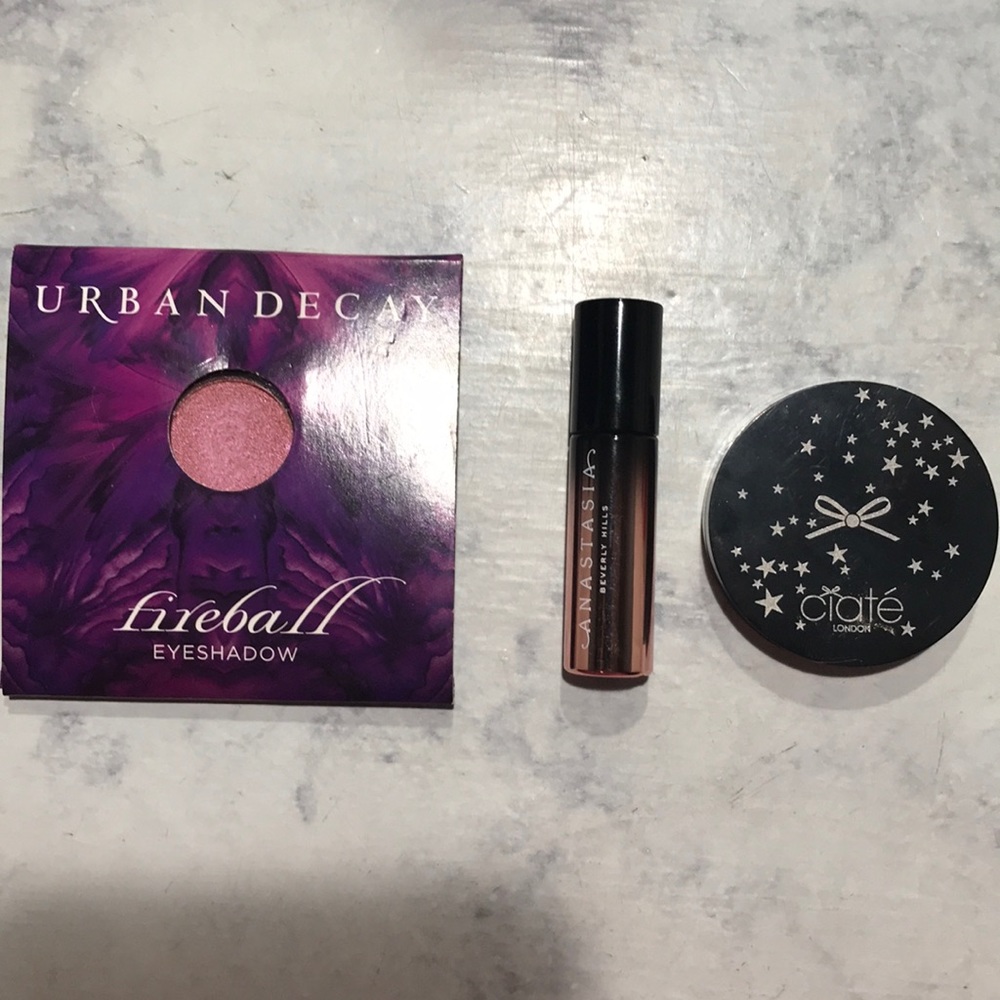 Makeup bundle 3 piece